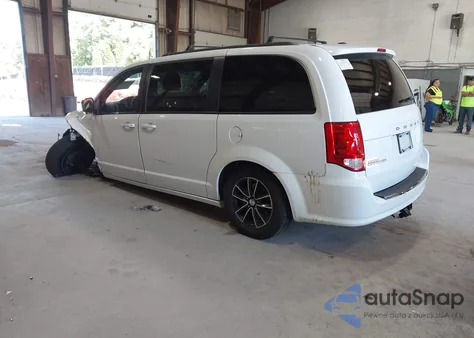 2018 Dodge Grand Caravan Gt z USA, uszkodzony, nr VIN 2C4RDGEG9JR240813